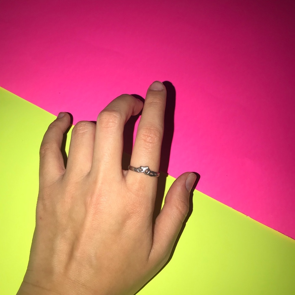 skull ring